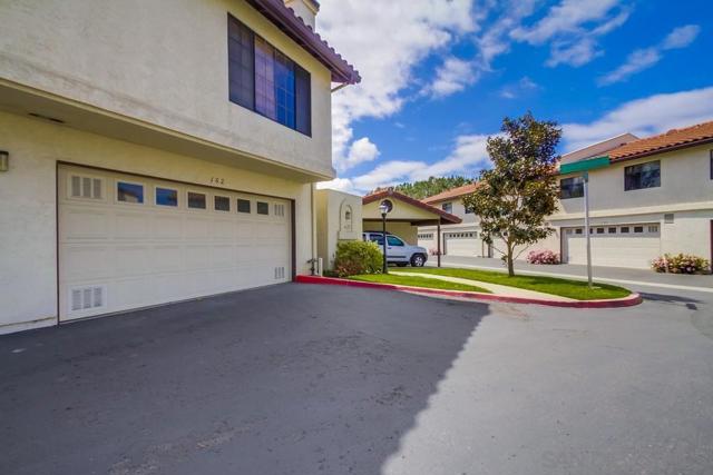 4175 Porte de Merano, San Diego CA: https://media.crmls.org/mediaz/920e6d83-3ac7-45fd-a7f7-6049d05586b7.jpg
