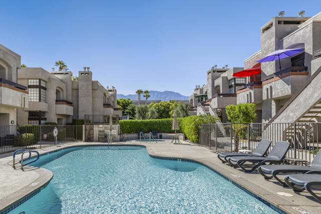 2601 S Broadmoor Drive, Palm Springs CA: https://media.crmls.org/mediaz/920efe2e-23aa-4b24-b7d4-adb766e4c8fa.jpg