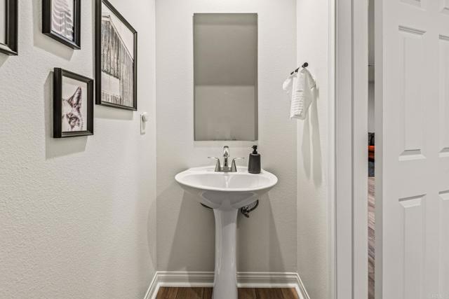 Detail Gallery Image 10 of 20 For 506 Willowmore St, Vista,  CA 92081 - 3 Beds | 2 Baths