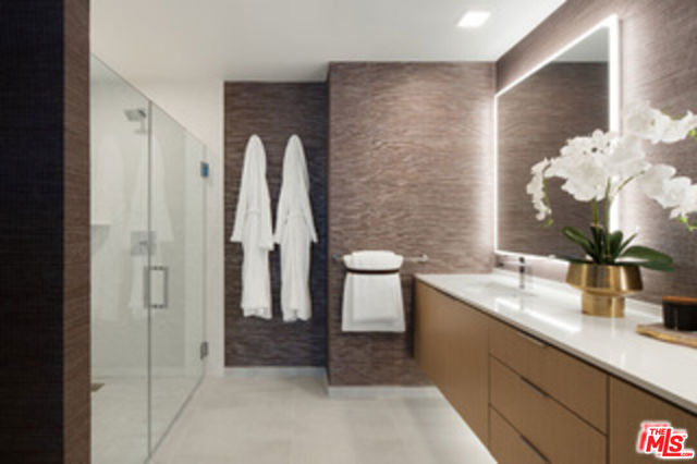 Virtually staged model home ph