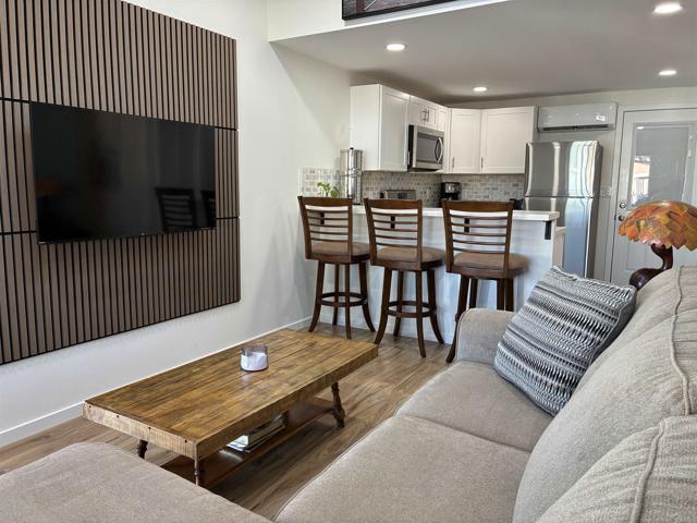 Detail Gallery Image 12 of 20 For 4660 N River Rd #136,  Oceanside,  CA 92057 - 3 Beds | 3 Baths