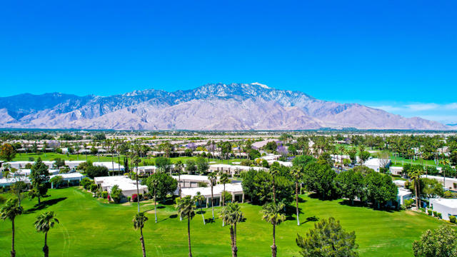29879 E Trancas Drive, Cathedral City CA: https://media.crmls.org/mediaz/921023ba-738d-4c42-8927-a6cedba10038.jpg
