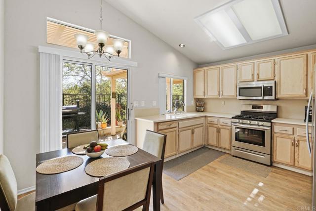 Image 8 of 43 For 23979 Via Astuto