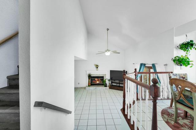 711 Kirkwood Court, Los Banos CA: https://media.crmls.org/mediaz/92125850-bd4e-4910-b7c4-f171667834df.jpg