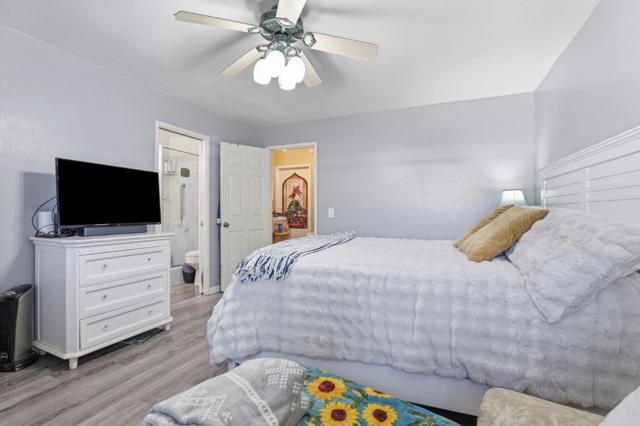 304 Ridgemark Drive, Hollister CA: https://media.crmls.org/mediaz/92127806-8f3d-476c-9106-16a857fce08e.jpg