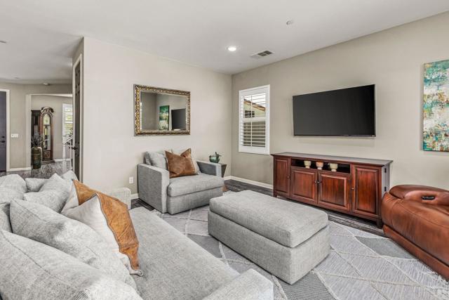 Image 8 of 42 For 10664 Sandy Creek Drive