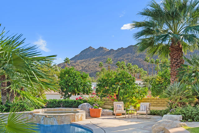 49260 Jfk Trail, Palm Desert CA: https://media.crmls.org/mediaz/9214c885-76d8-4c64-a234-439fb7a5fb57.jpg