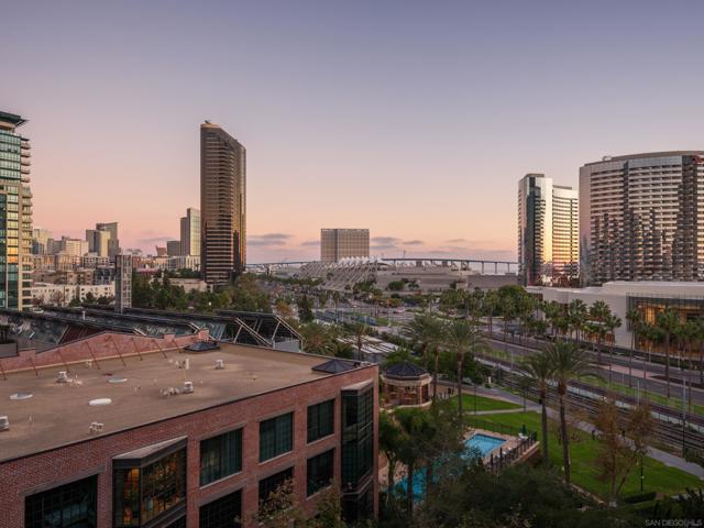 500 W Harbor Dr, San Diego CA: https://media.crmls.org/mediaz/9215831f-9e9c-446c-b4e2-fbf9047fb834.jpg