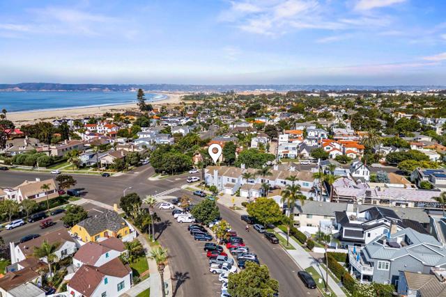 1074 Isabella Avenue, Coronado CA: https://media.crmls.org/mediaz/92159f8f-9dba-4183-884c-7c66e21042da.jpg