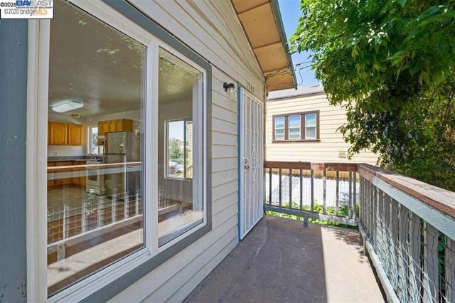1547 N 23rd Ave., Oakland CA: https://media.crmls.org/mediaz/9215f4d6-a072-4a34-b8a8-ca87a03dcb43.jpg