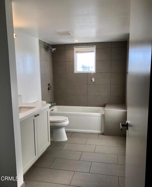 137 S Wilson Avenue, Pasadena CA: https://media.crmls.org/mediaz/9216f87d-d49c-4a1b-9ffd-9a94268a8eac.jpg