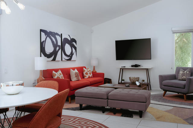 913 Arroyo Vista Drive, Palm Springs, CA 92264