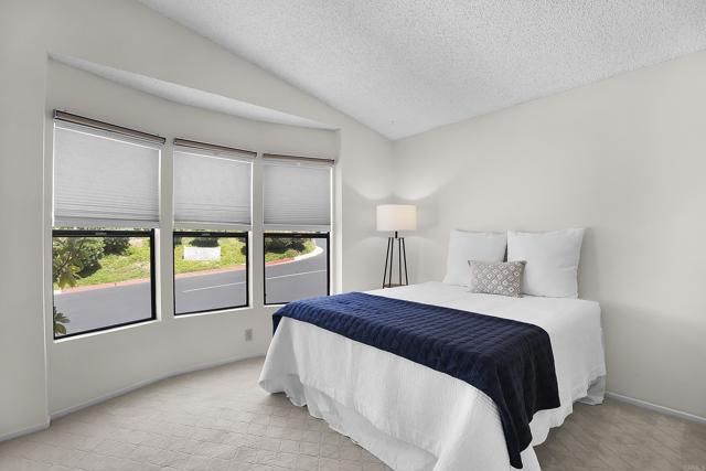 2010 W San Marcos Boulevard, San Marcos CA: https://media.crmls.org/mediaz/9218e104-5b4d-4989-a955-b737ef3e92f1.jpg