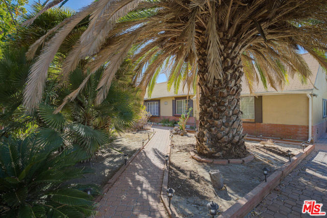 5857 Fulton Avenue photo 4