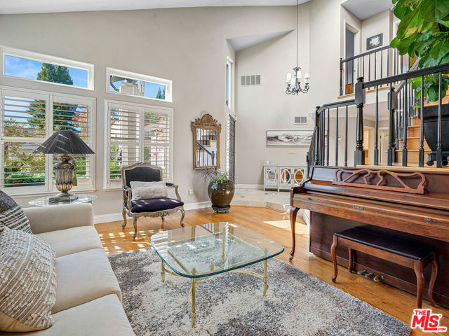 MLS #25598677 image #16