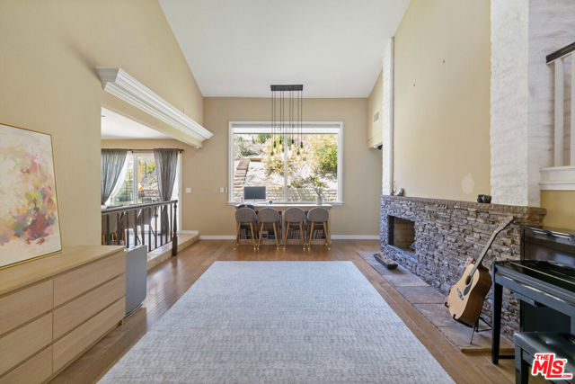 683 Triunfo Canyon Road, Westlake Village CA: https://media.crmls.org/mediaz/921a4554-340d-47d0-8abe-0e68e7c5ecb9.jpg
