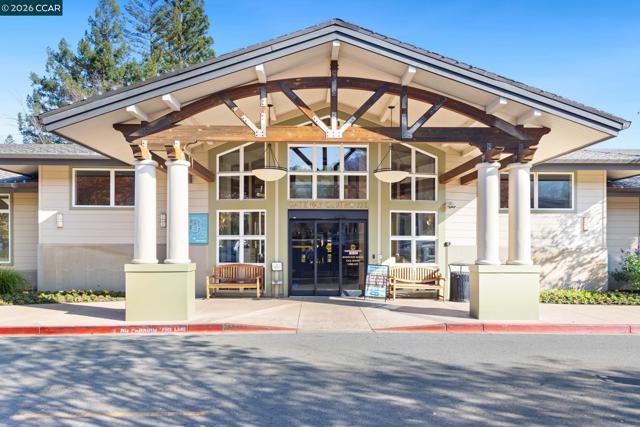 Image 32 of 44 For 3258 Ptarmigan Dr  3b