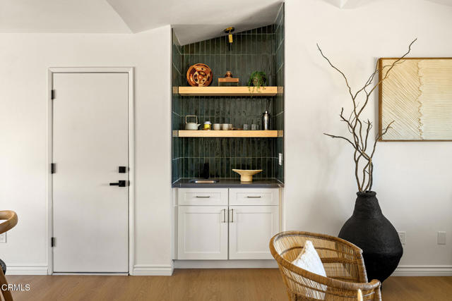 60815 Natoma Trail, Joshua Tree CA: https://media.crmls.org/mediaz/921c47e9-cb3b-41ac-b5d7-ba68416dd39b.jpg
