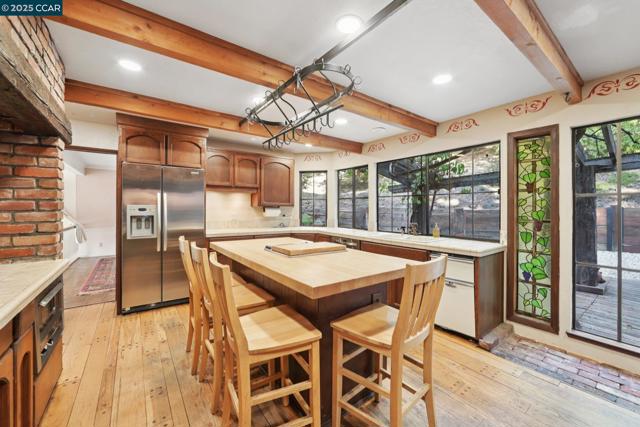 58 Saint Andrews Ln, Alamo CA: https://media.crmls.org/mediaz/921d8c04-997f-4dd3-b9bd-f91b43202d06.jpg