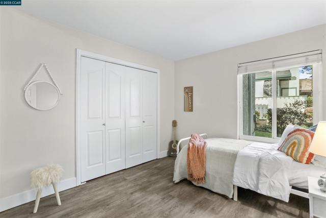 5425 Concord Blvd, Concord CA: https://media.crmls.org/mediaz/921e117a-dece-4b5d-bcbc-ca4759e1d2dd.jpg