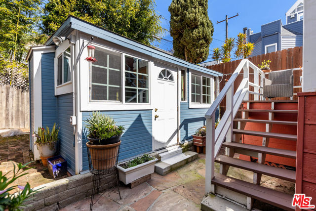 129 Ocean Park Boulevard photo 22