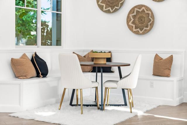 2002 Sunnyview Lane, Mountain View CA: https://media.crmls.org/mediaz/9220399d-3abc-4570-8af0-c321fc916558.jpg