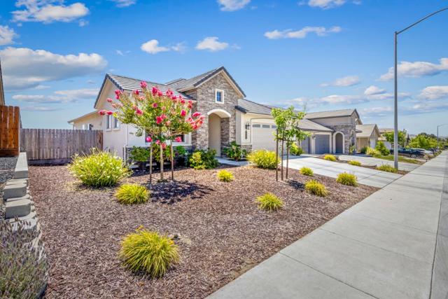 2011 Sage Drive, Hollister CA: https://media.crmls.org/mediaz/92209cda-184f-4266-ada2-7284c3fce4b1.jpg