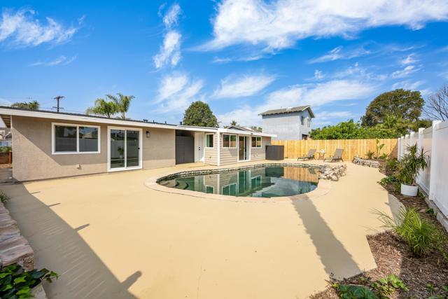 3366 Neosho Pl, San Diego CA: https://media.crmls.org/mediaz/9220f569-16e4-427a-8cf2-11f9445622b7.jpg