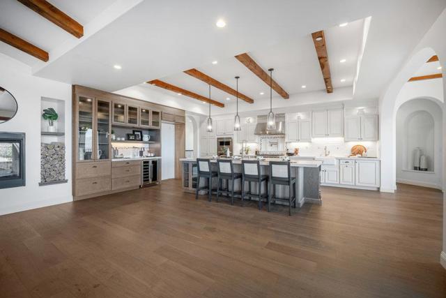 8772 Foxglove Court, Gilroy CA: https://media.crmls.org/mediaz/9222b82c-7f2c-4239-a412-3e0d77a88fe4.jpg
