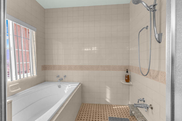 12622 Miracle Hill Road, Desert Hot Springs CA: https://media.crmls.org/mediaz/92240842-824a-4802-adc2-9035f4ca94c4.jpg