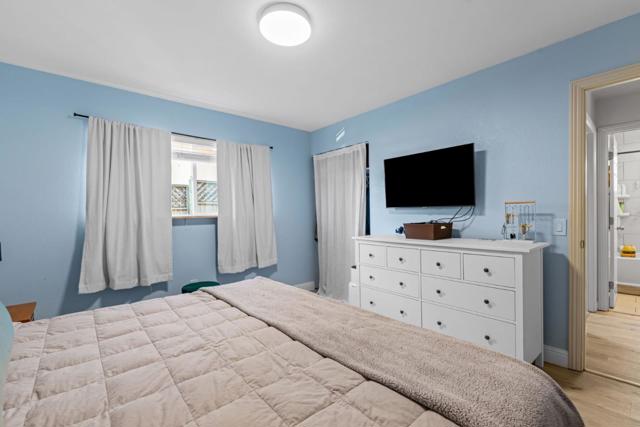 1868 LOWELL Street, Seaside CA: https://media.crmls.org/mediaz/92249297-ba1d-4cdb-b247-3e017c680c8c.jpg