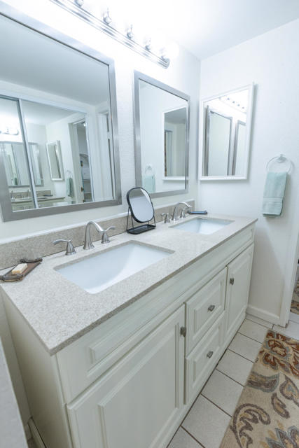 5301 E Waverly Drive #222, Palm Springs, CA 92264
