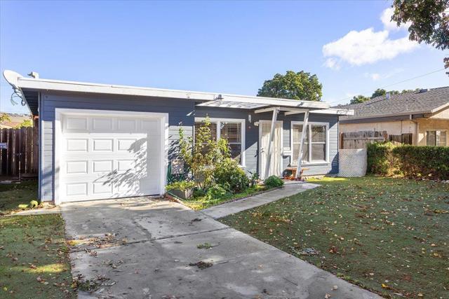 33834 9th Street, Union City CA: https://media.crmls.org/mediaz/92256b40-120f-45fb-bfa4-a31ab47d4ba4.jpg