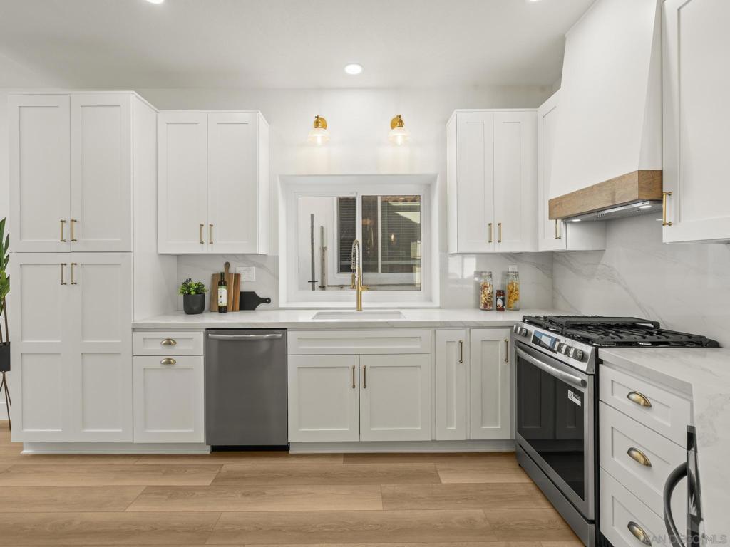 MLS #250043606SD image #13