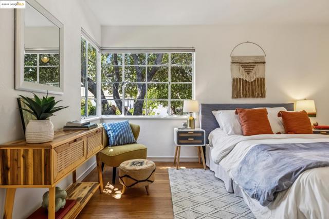 22574 6Th St, Hayward CA: https://media.crmls.org/mediaz/92268b4e-d927-4c05-a26a-7e7091fc90af.jpg