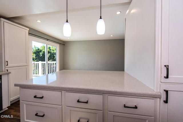 Detail Gallery Image 13 of 46 For 1021 Camino Real, Redondo Beach,  CA 90277 - 4 Beds | 2 Baths