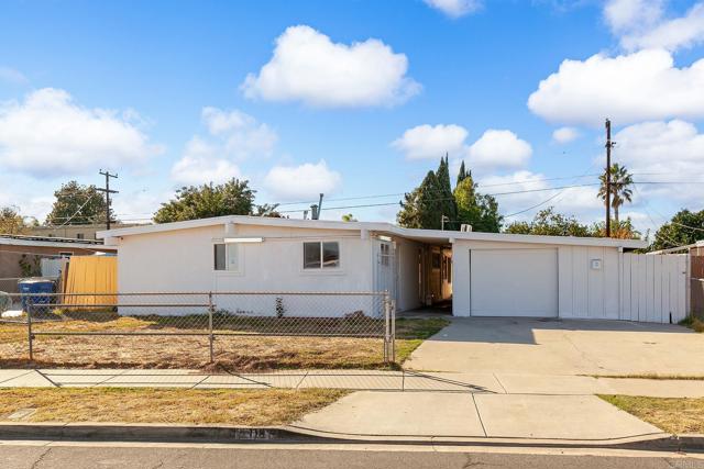 Detail Gallery Image 1 of 1 For 110 S Ivory, El Cajon,  CA 92019 - 3 Beds | 2 Baths