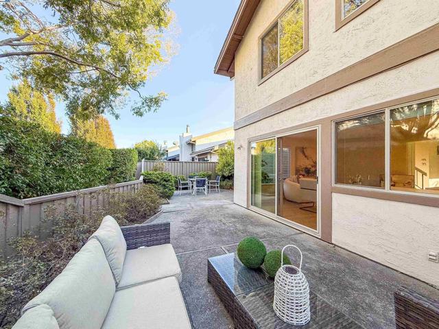 773 Coronado, Foster City CA: https://media.crmls.org/mediaz/9228c214-a0bd-4d9b-a435-3a2d3ccd7104.jpg