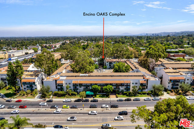 Encino Oaks Complex