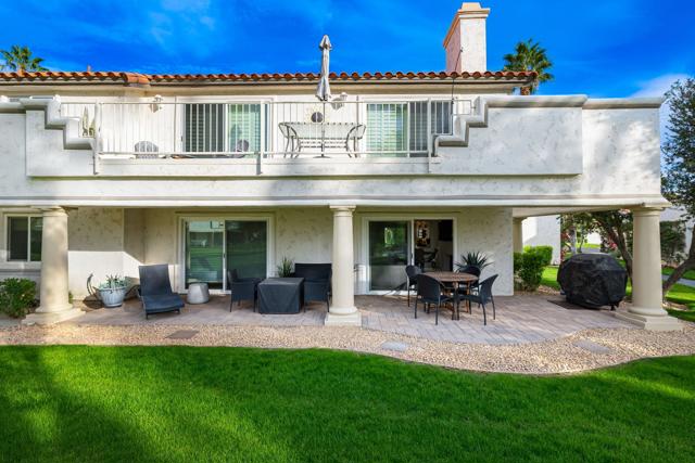 678 Vista Lago Circle N, Palm Desert, CA 92211