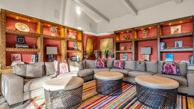 73297 Grapevine Street, Palm Desert CA: https://media.crmls.org/mediaz/922a1970-0208-4efa-be41-7e3416279a5e.jpg