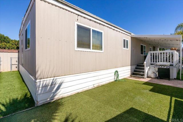 4660 N River Road, Oceanside CA: https://media.crmls.org/mediaz/922aca41-c91a-4081-a49d-334a49c4088f.jpg