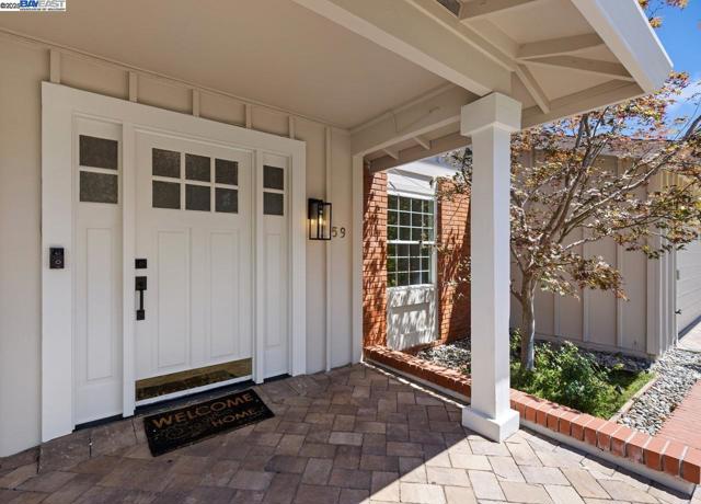 59 Arenas Ct, San Ramon CA: https://media.crmls.org/mediaz/922b6e68-785f-4467-ab1a-c2be7f060b71.jpg