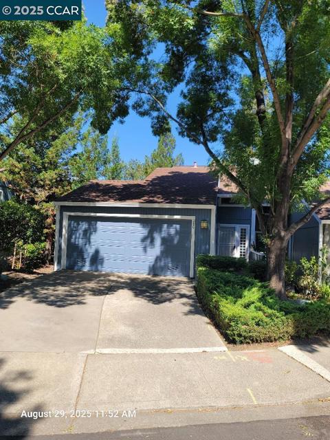 280 Scottsdale Rd, Pleasant Hill CA: https://media.crmls.org/mediaz/922bdcff-82e7-4655-8a40-3496dc4d719f.jpg