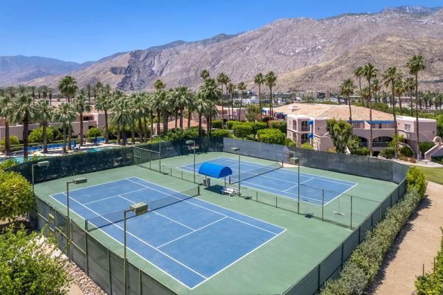 500 E Amado Road, Palm Springs CA: https://media.crmls.org/mediaz/922c2dae-33a0-4615-b6e5-caf93ad3d045.jpg
