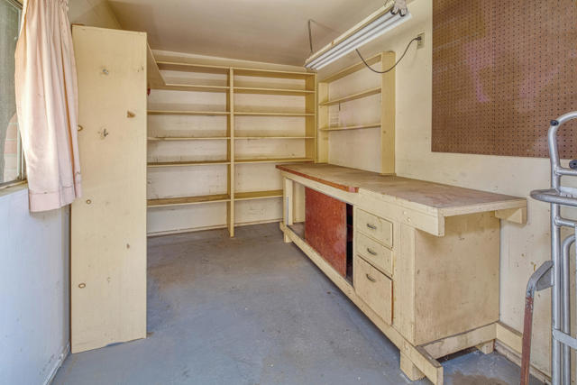 81103 Alberta Avenue, Indio CA: https://media.crmls.org/mediaz/922cafc0-26b3-4ef2-99e5-453923ecb101.jpg
