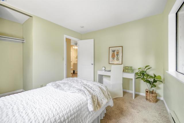 Image 31 of 60 For 2250 Monroe St  260
