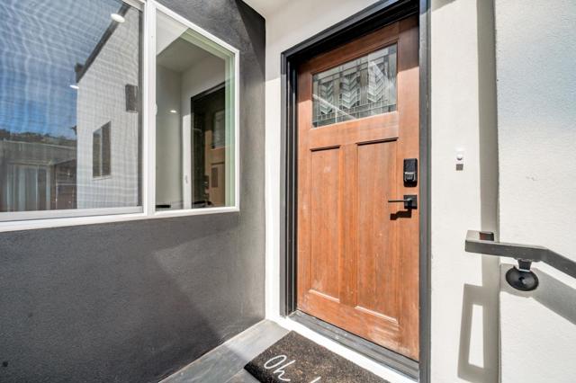 452 Irvington Street, Daly City CA: https://media.crmls.org/mediaz/922d5519-0ab6-42a0-a687-a8257257e8b9.jpg