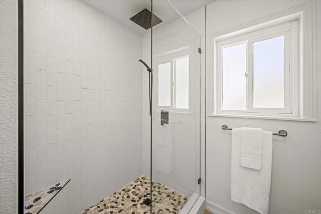 Detail Gallery Image 23 of 52 For 2702 Jacaranda Ave, Carlsbad,  CA 92009 - 5 Beds | 2/1 Baths