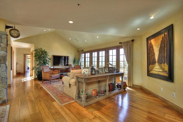 Image 9 of 33 For 15668 Bohlman Road